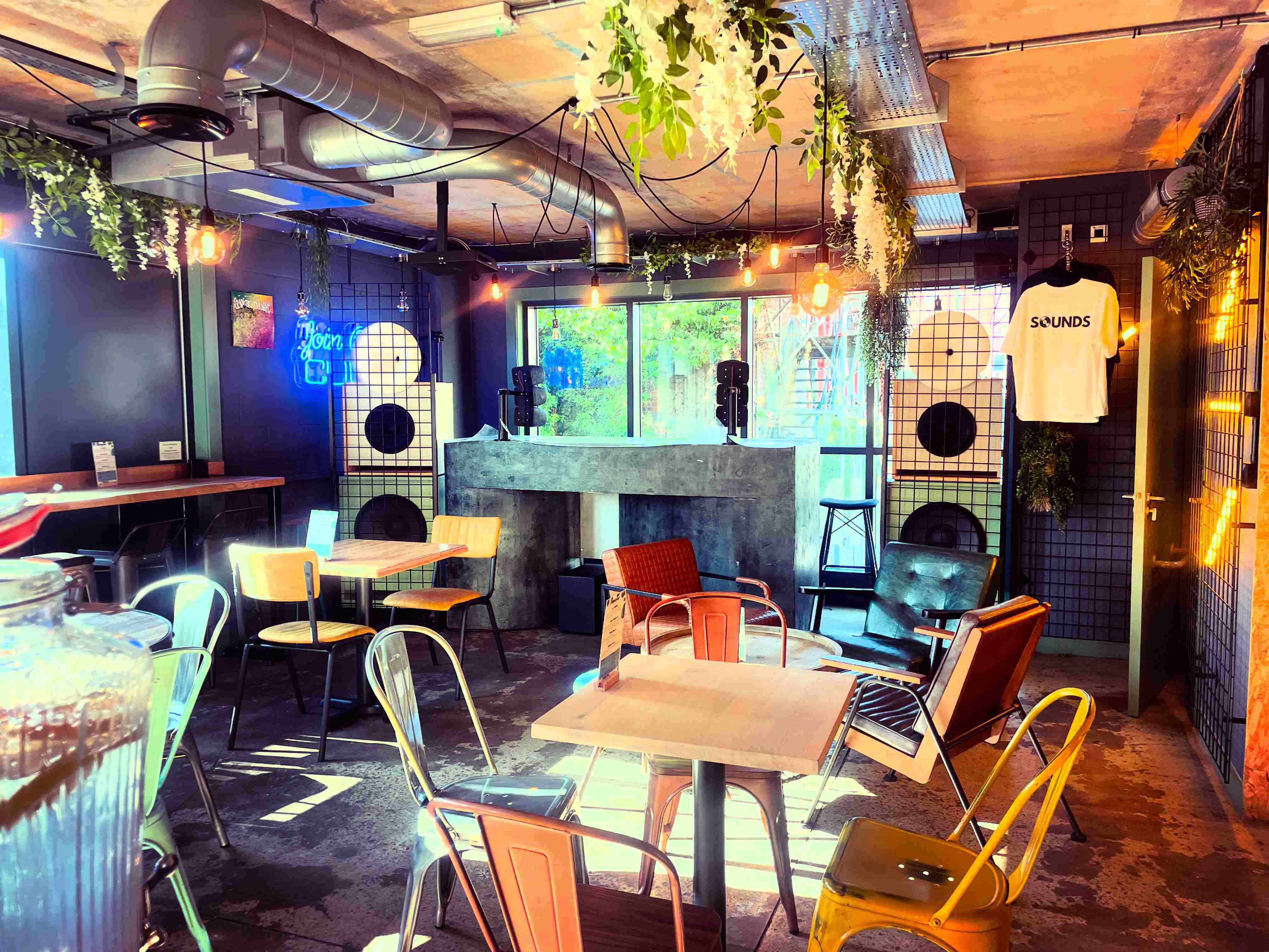 Cult & Coffee - Barber shop
