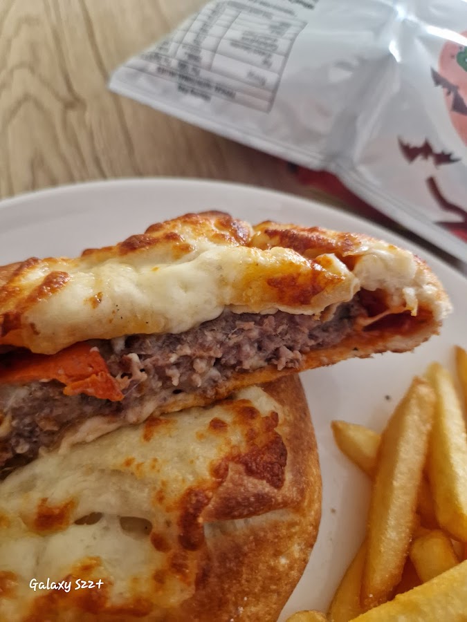 Palatable Pizza (Halal)