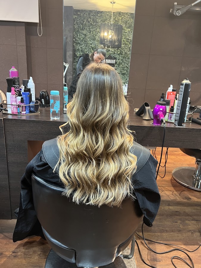 Dalton Salon