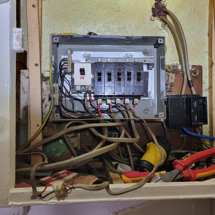 Thomson Electrical & Energy Solutions LTD
