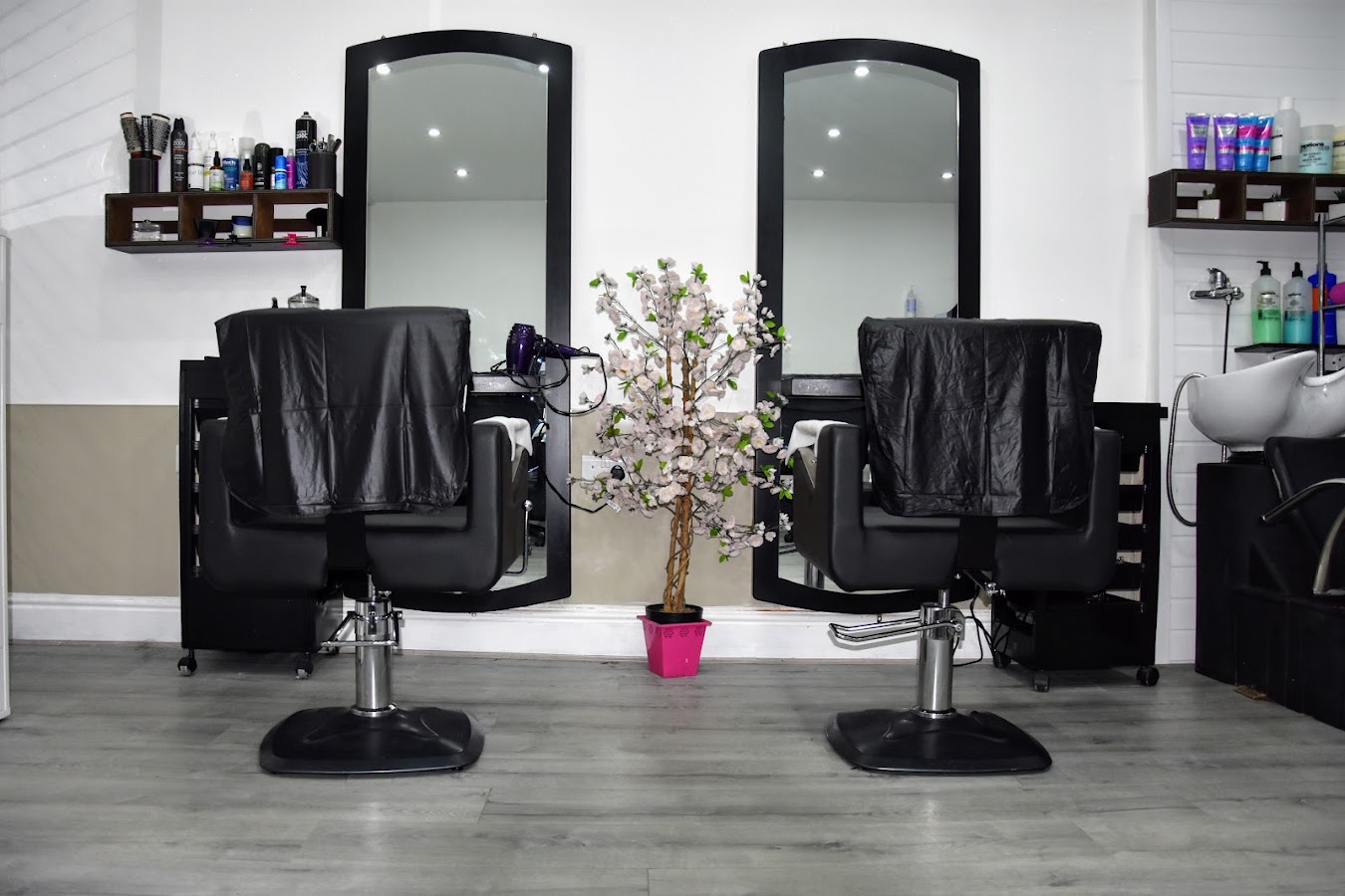 Pretty Woman Hair & Beauty Salon