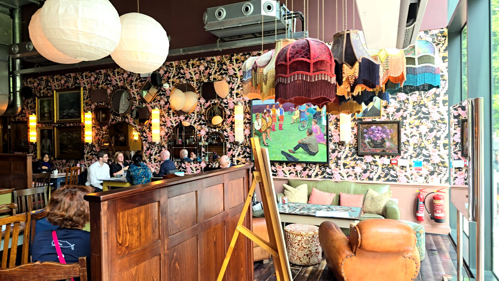 Navarro Lounge photo 3