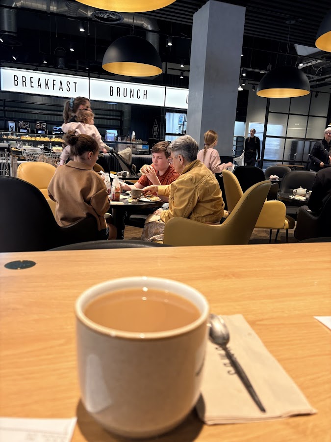 M&S Cafe