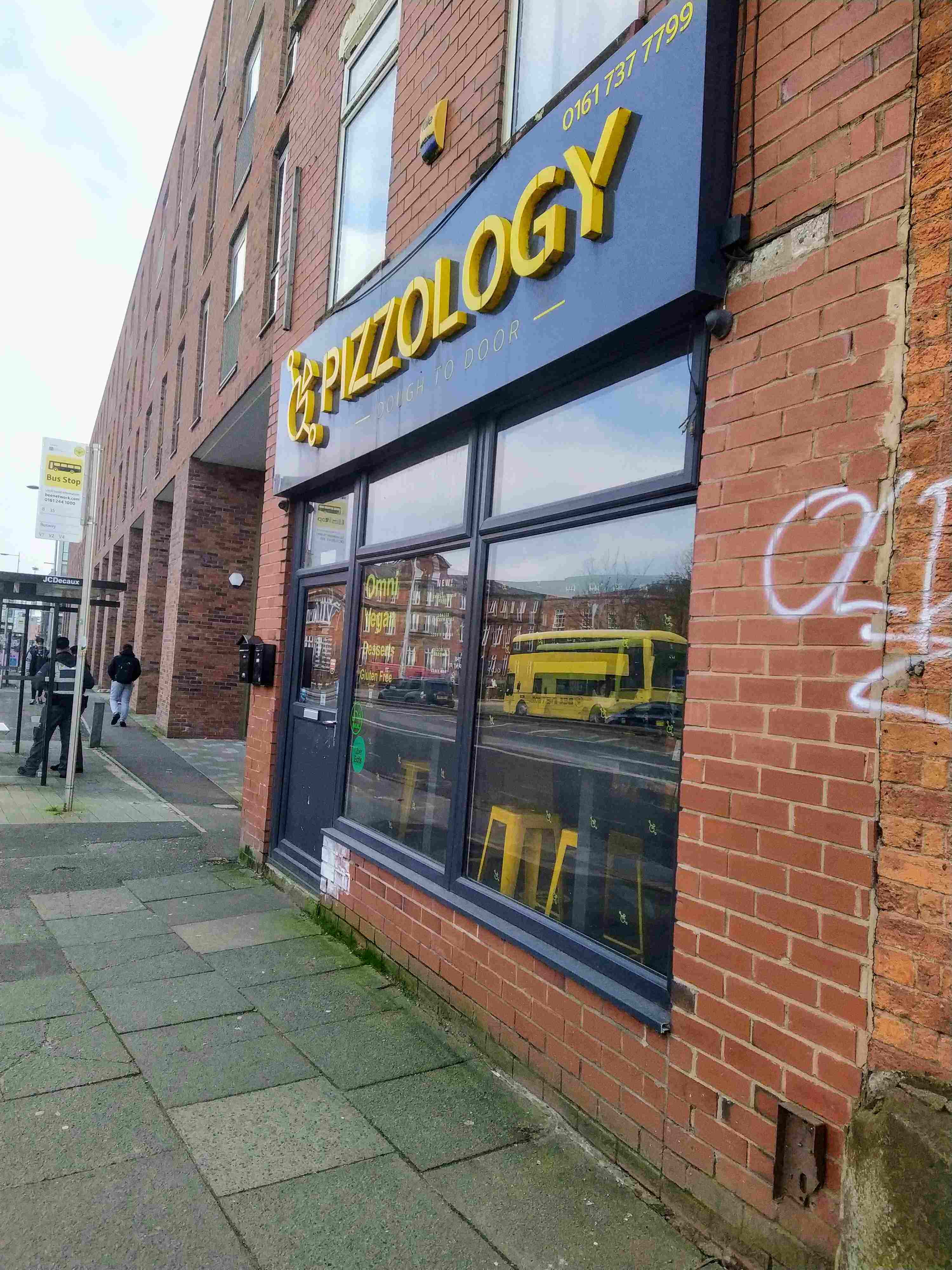 Pizzology – Pizza & Burger Takeaway photo 4