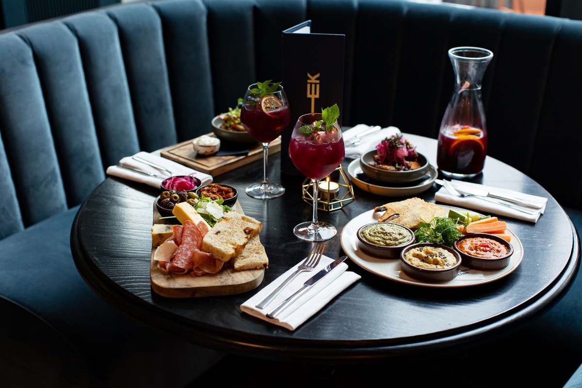 Embankment Kitchen Restaurant & Bar