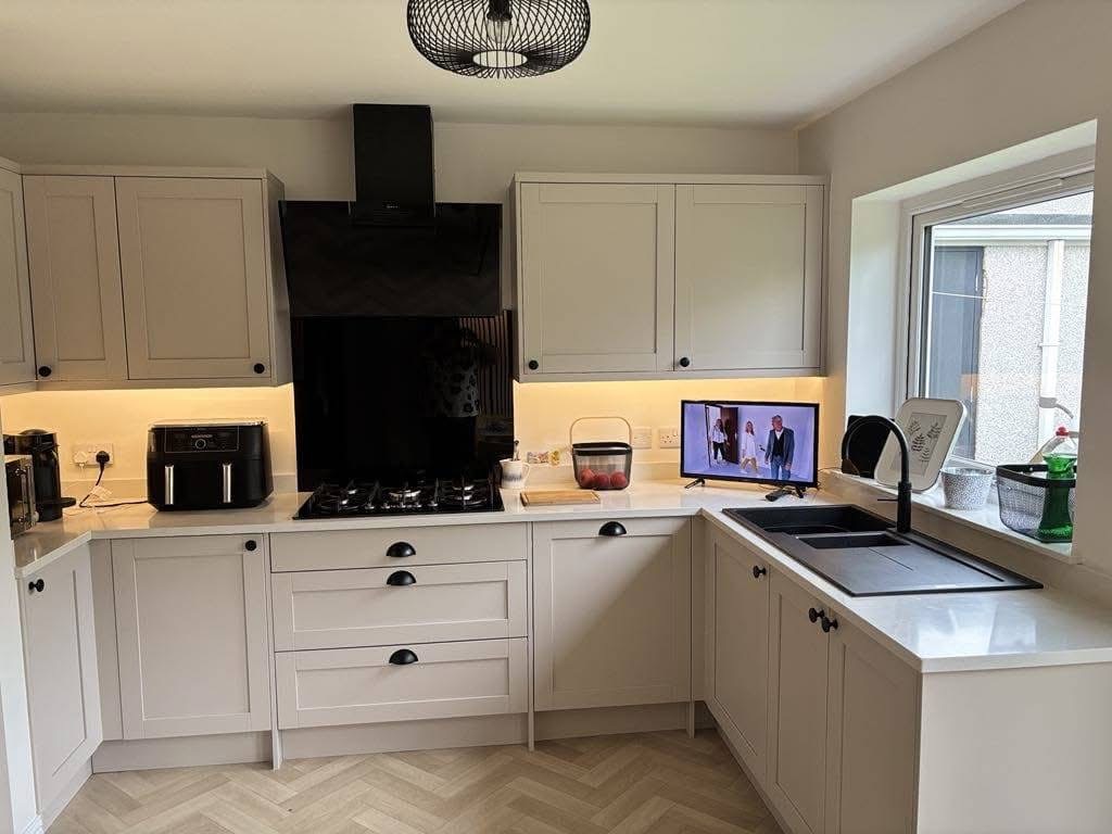 AKS Building & Joinery Ltd