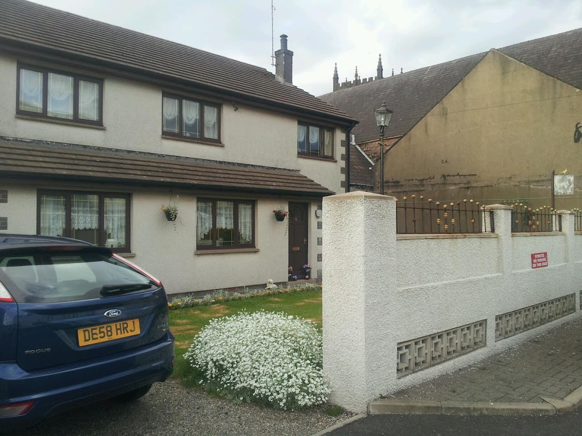 HAY/LEE B&B