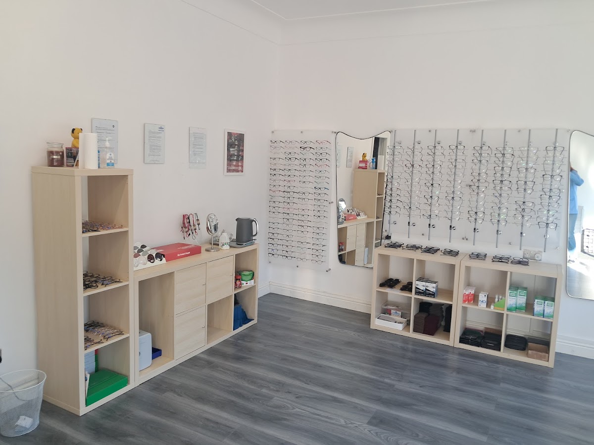 Specialeyes optical center