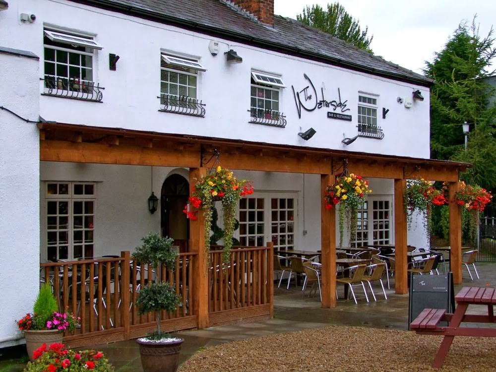 The Waterside Bar, Rooms & Restaurant
