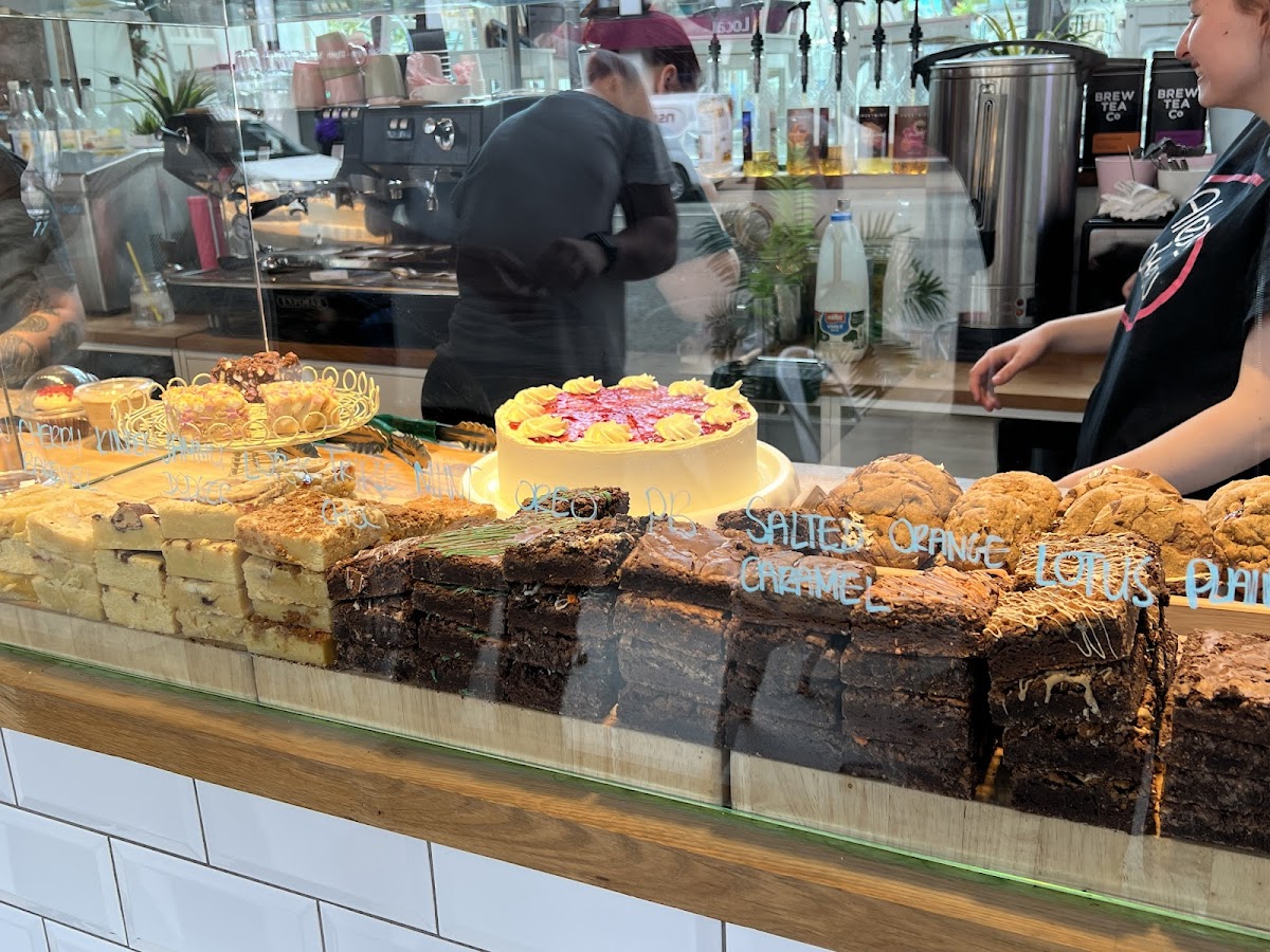 Alex's Bakery