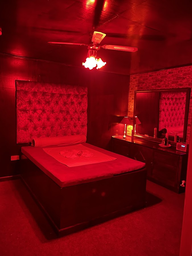 Cosmopolitan Sauna Club