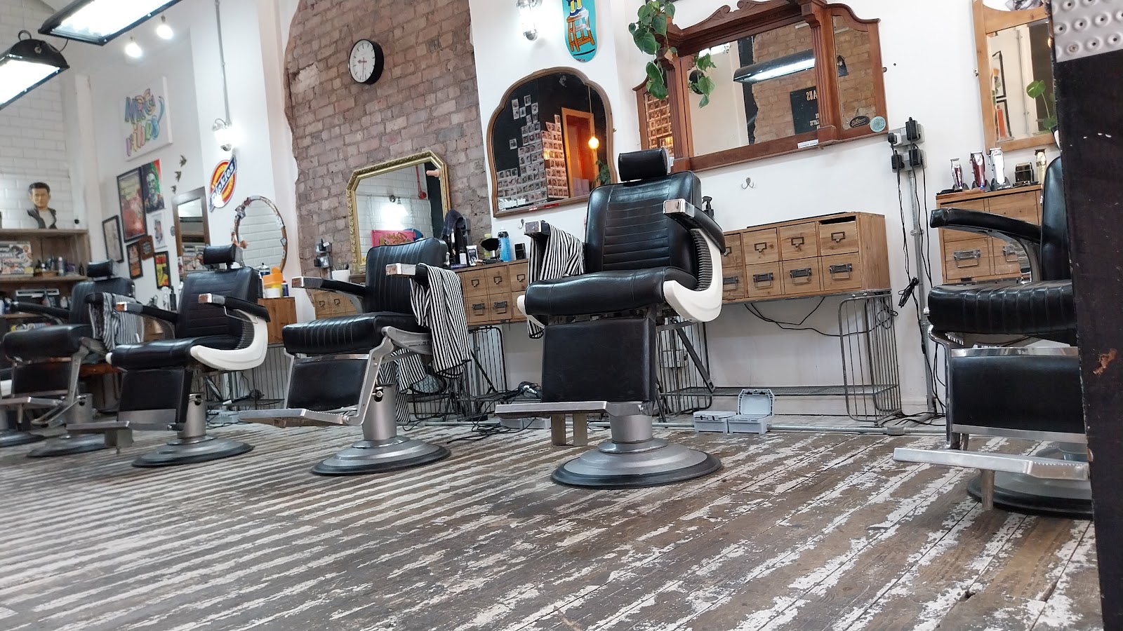 Mr Beardmores Barbershop