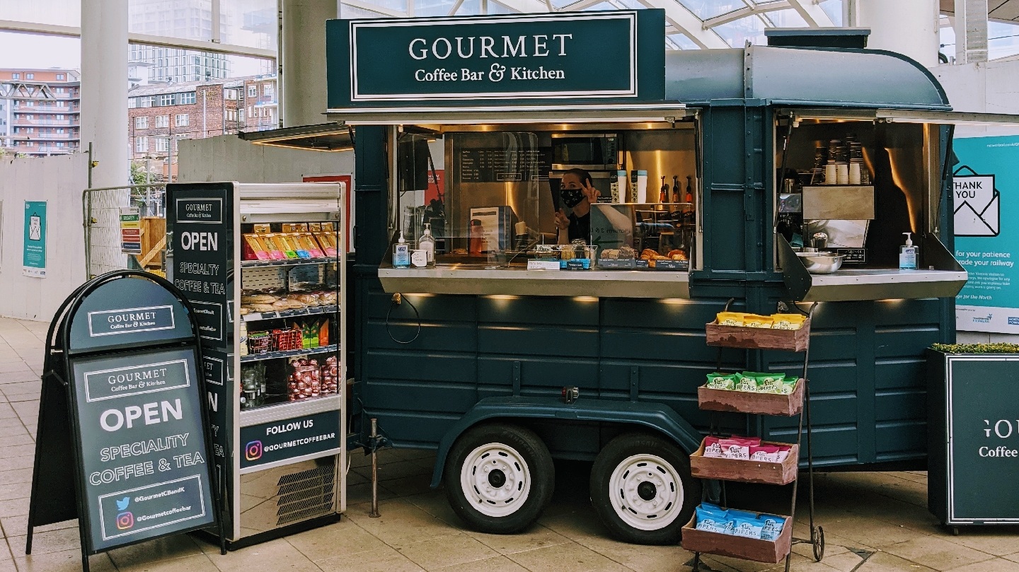 Gourmet Coffee Bar \& Kitchen