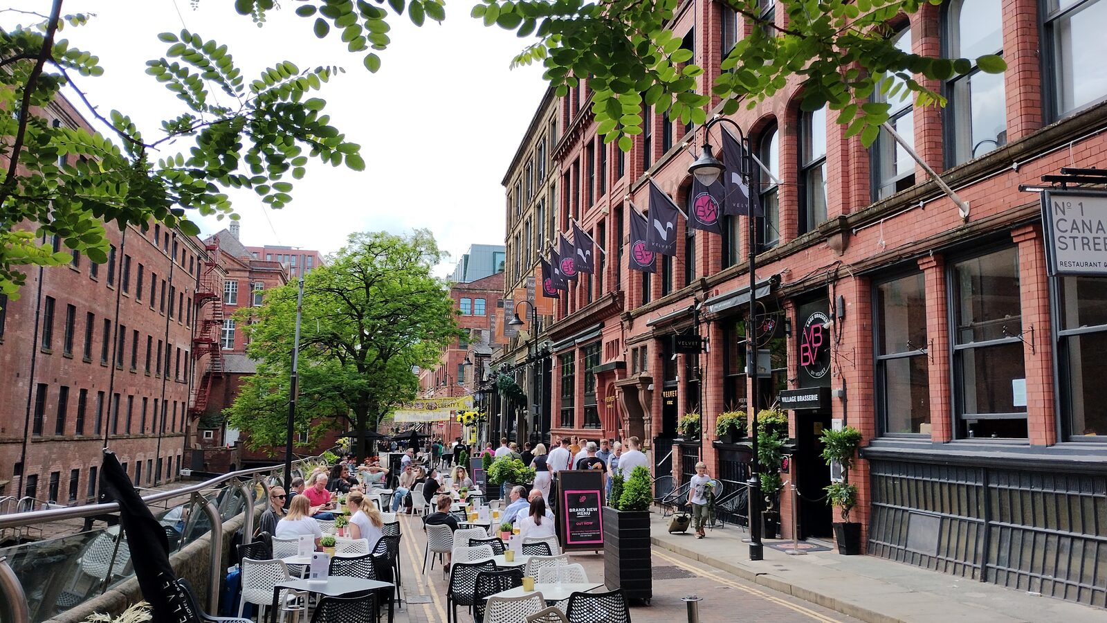 THE BRASSERIE