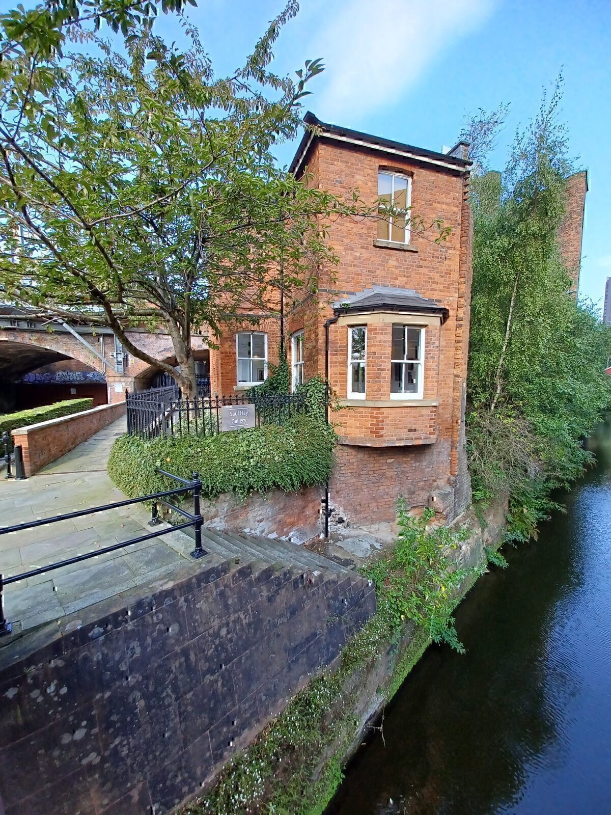 Saul Hay Gallery photo 2