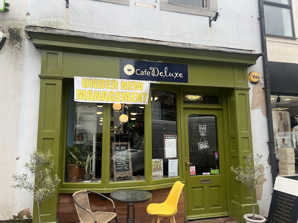 Cafe deluxe