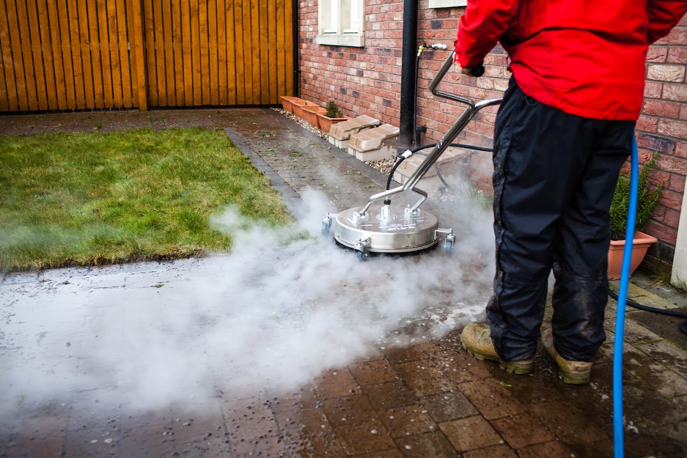 ET SZLETTER Pressure Washing