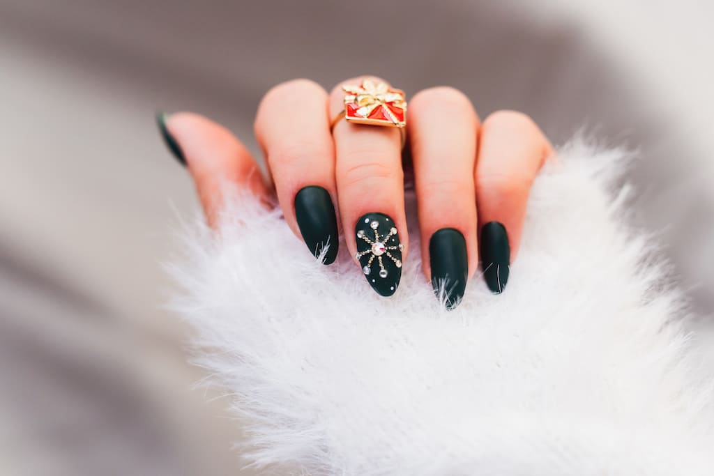 Nail 7