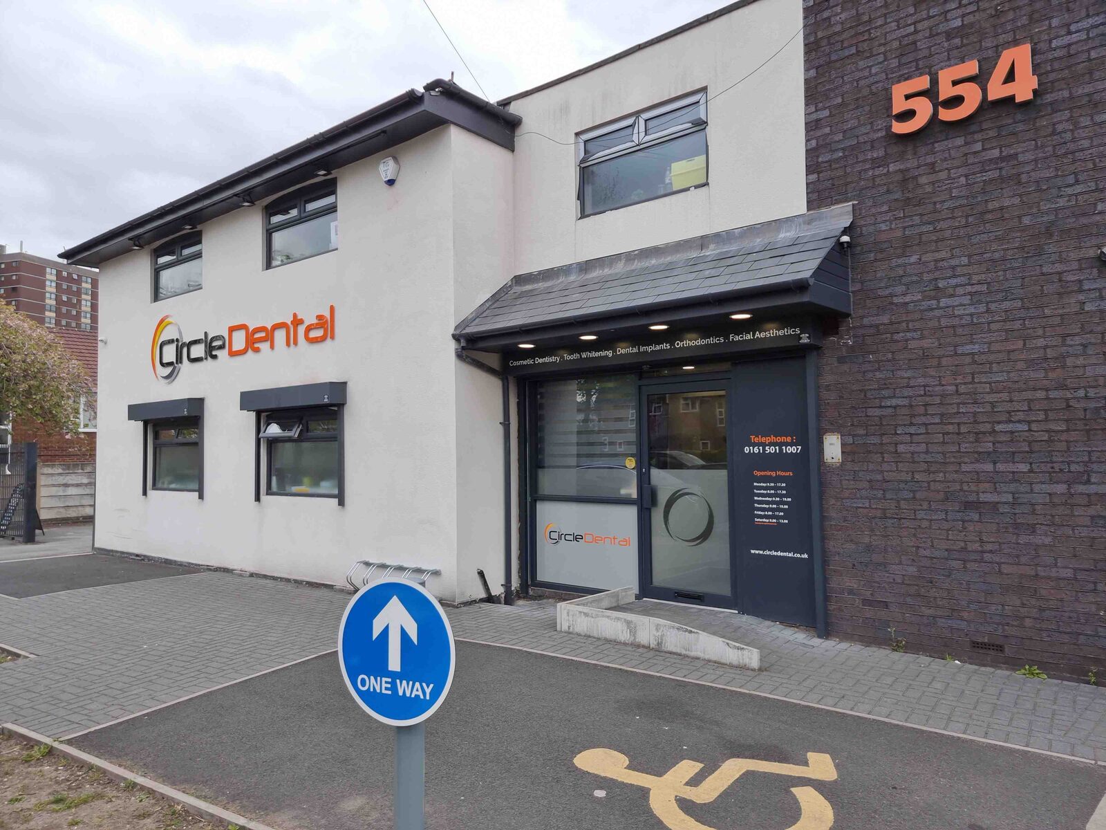 Circle Dental