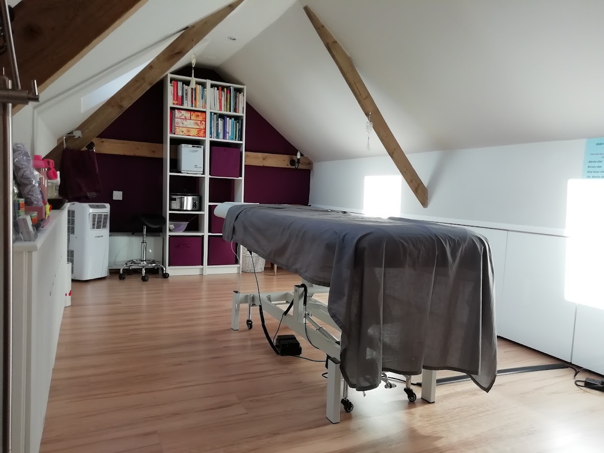 ZENA WORRALL Sports Massage